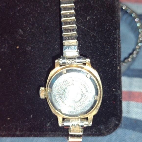 Sidros Swiss Movement 17 Jewels USA Made Silver and Gold Watch with Date Display